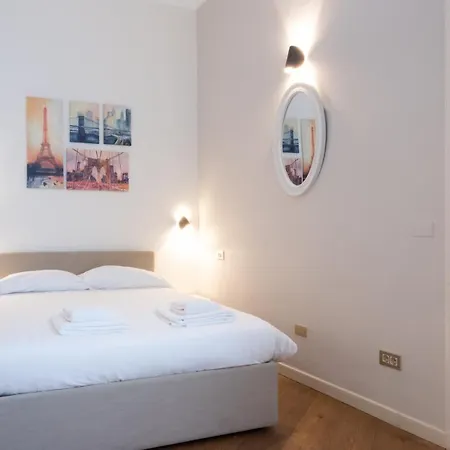 Appartement Porta Venezia Elegant Penthouse With Terrace *