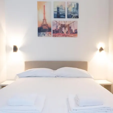 Porta Venezia Elegant Penthouse With Terrace Appartement