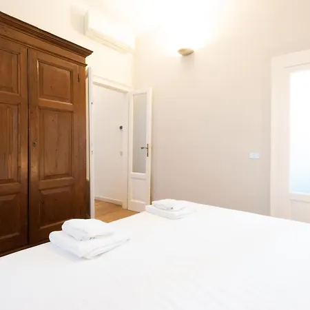 アパート Porta Venezia Elegant Penthouse With Terrace