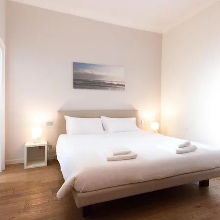 Porta Venezia Elegant Penthouse With Terrace Appartement *